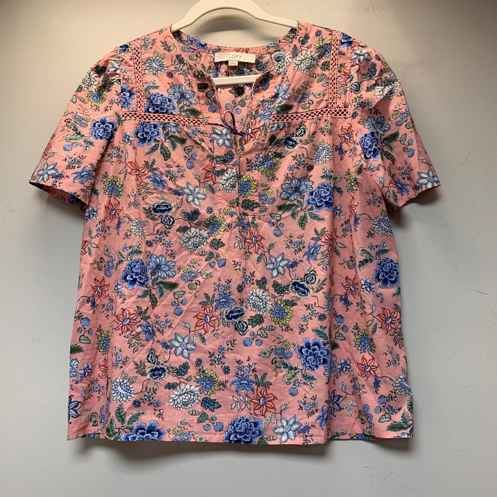 LOFT Floral Blouse Womens Medium Pink Excellent Lace Trim Cotton Top
